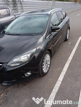 Second-hand Ford Focus 115 CP (84 kW) 2012 Negru Break