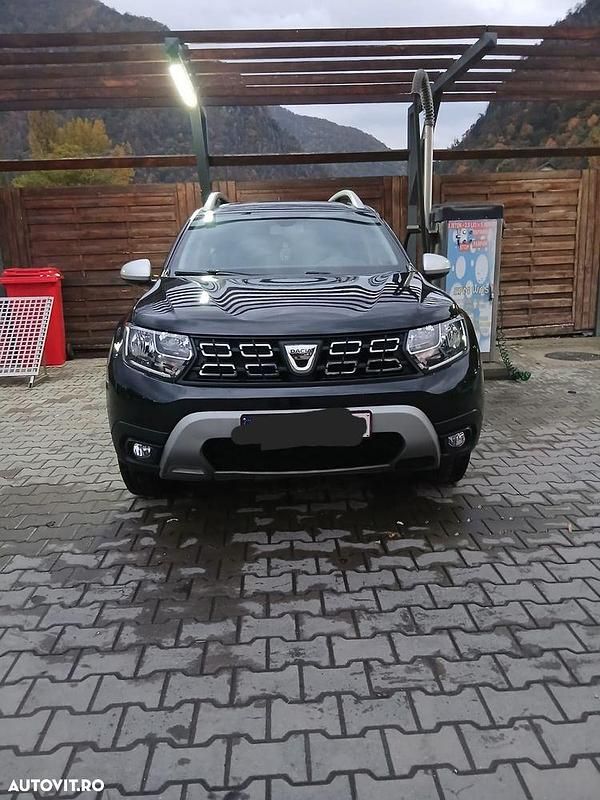 Second-hand Dacia Duster Prestige 115 CP (84 kW) 2018 Culoarenegru SUV