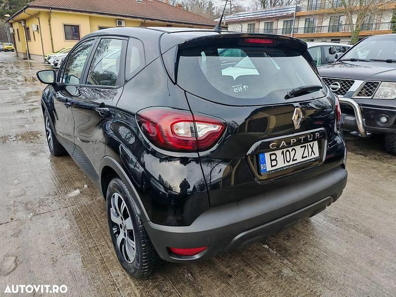 Second-hand Renault Captur Zen 90 CP (66 kW) 2019 Culoarenegru SUV