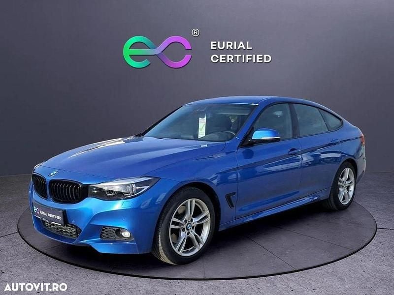 Culoarealbastru Utilizat 2019 BMW 330 M Sport Berlinǎ | 25.490 EUR (Preț bun) - Imagine 1/4