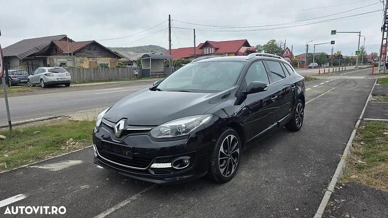 Culoarenegru Utilizat 2014 Renault Mégane GrandTour Bose Edition Break | 6.500 EUR (Preț OK) - Imagine 1/4
