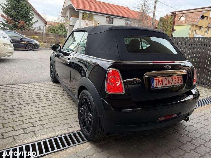 Second-hand Mini Cooper Cabriolet 120 CP (88 kW) 2014 Culoarenegru Cabrio