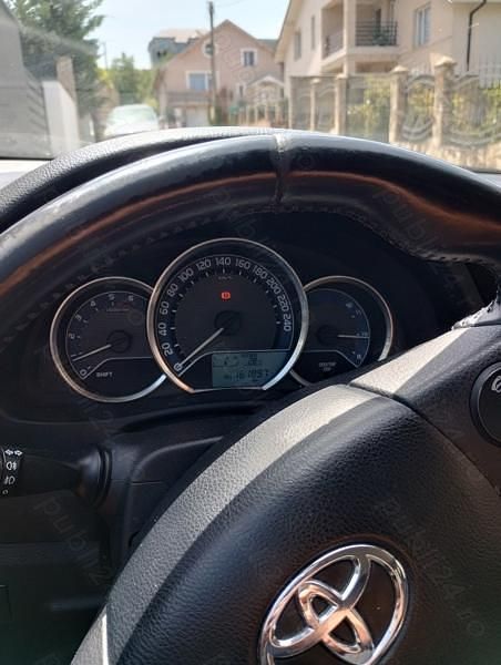 Second-hand Toyota Auris 90 CP (66 kW) 2013 Hatchback