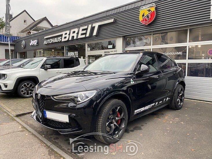 Negru Utilizat 2022 Alfa Romeo Stelvio Quadrifoglio SUV | 84.749 EUR - Imagine 1/4