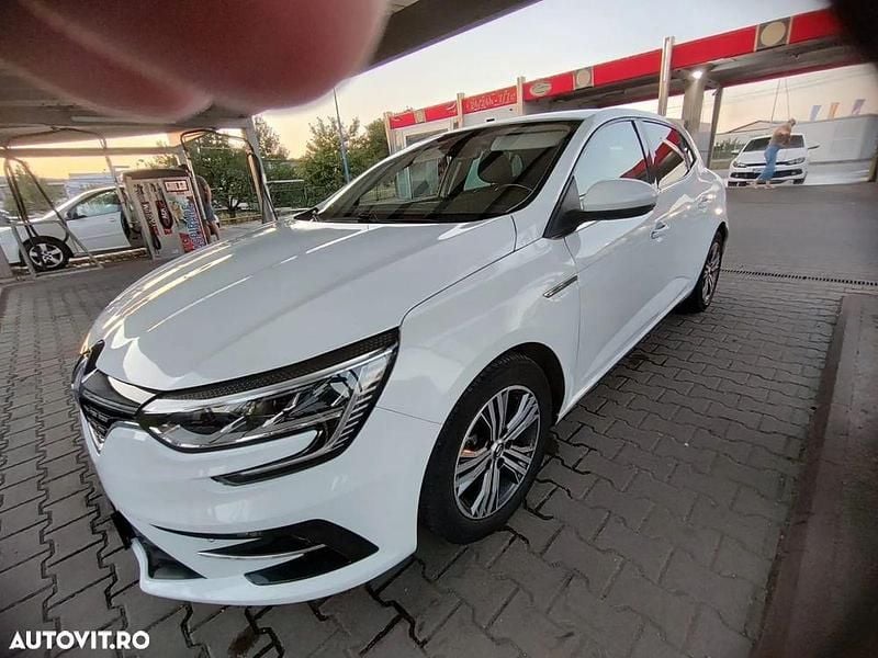 Culoarealb Utilizat 2021 Renault Mégane IV Equilibre Hatchback | 13.900 EUR (Preț OK) - Imagine 1/4