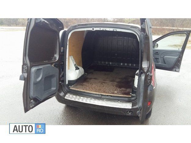 Second-hand Dacia Logan 75 CP (55 kW) 2011 Maro Berlinǎ