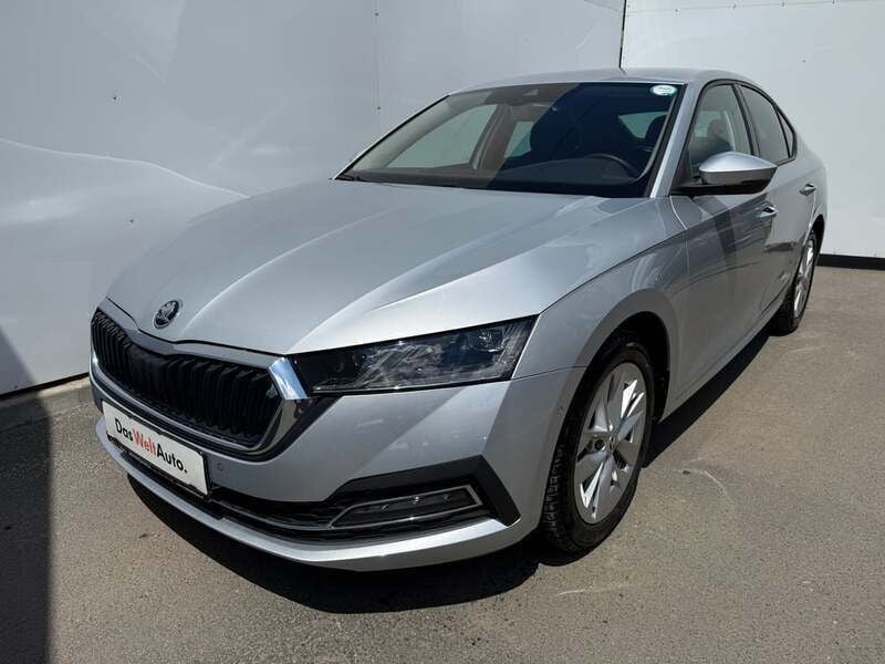 Gri mediu normal Utilizat 2023 Skoda Octavia Style | 23.800 EUR (Puțin scump) - Imagine 1/4