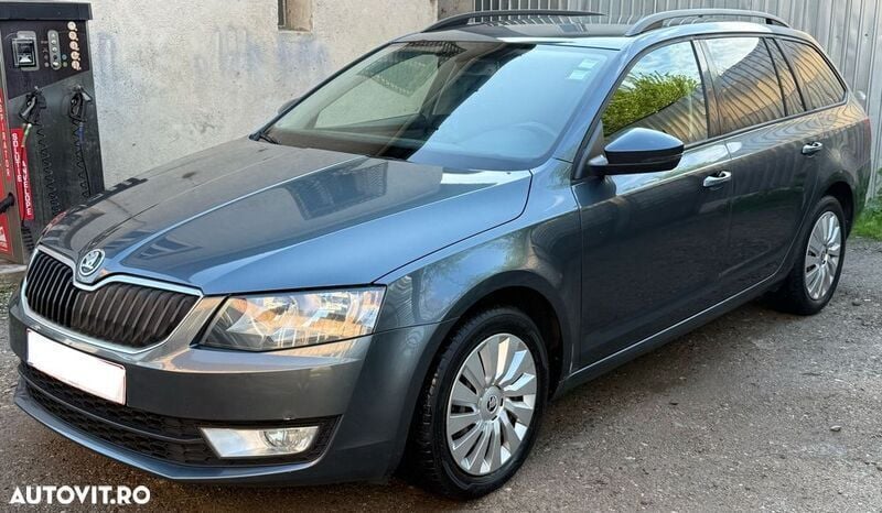 Gri Utilizat 2016 Skoda Octavia Break | 6.190 EUR (Super Preț) - Imagine 1/4
