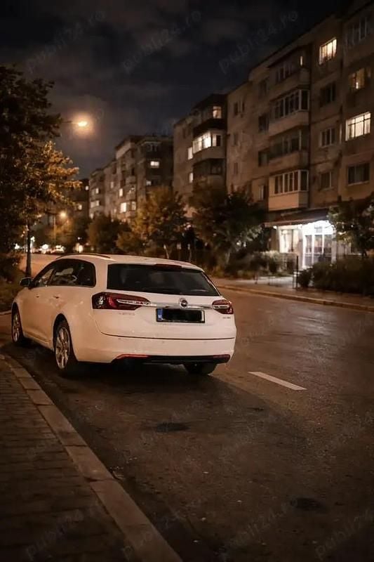 Utilizat 2014 Opel Insignia Break | 4.500 EUR (Super Preț) - Imagine 1/3