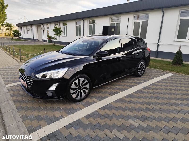 Negru Utilizat 2018 Ford Focus Cool & Connect Break | 8.950 EUR (Puțin scump) - Imagine 1/4