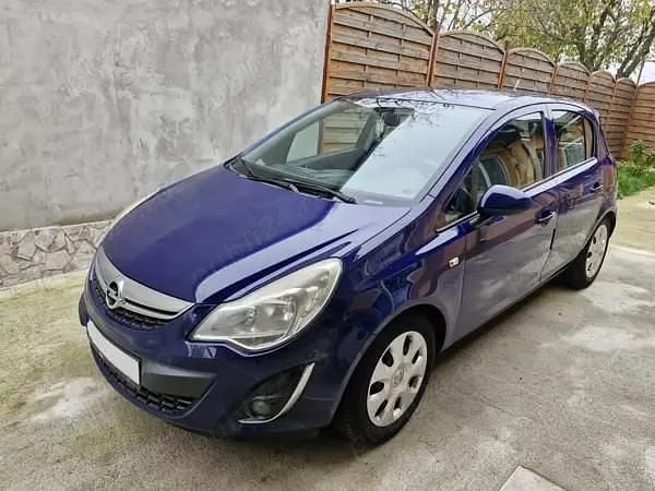 Second-hand Opel Corsa Active 95 CP (69 kW) 2012 Culoarealbastru Berlinǎ