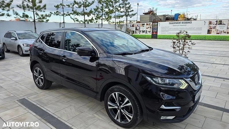 Alte culori Utilizat 2019 Nissan Qashqai SUV | 14.750 EUR (Preț OK) - Imagine 1/4