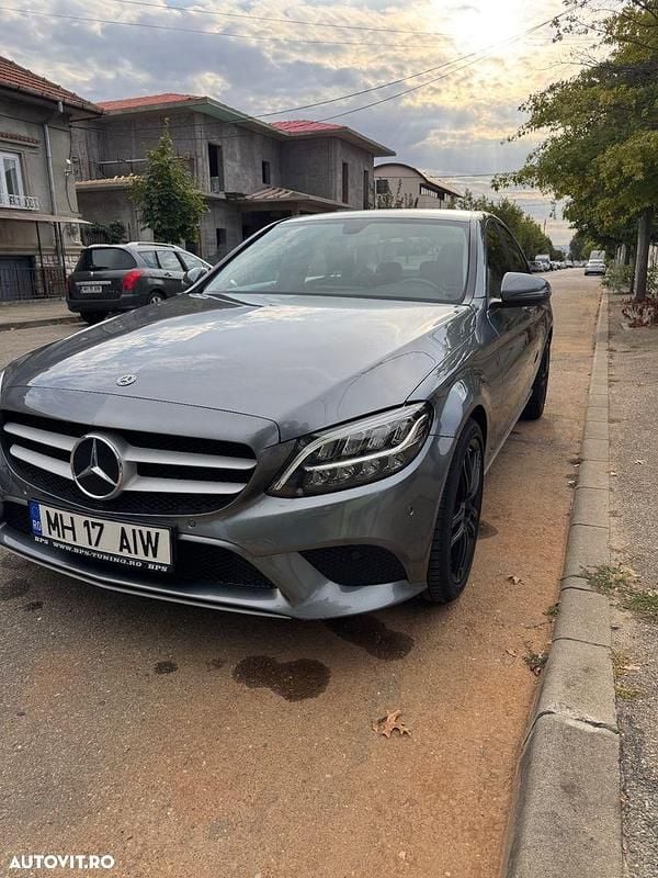 Culoaregri Utilizat 2019 Mercedes C180 Berlinǎ | 18.890 EUR (Super Preț) - Imagine 1/4