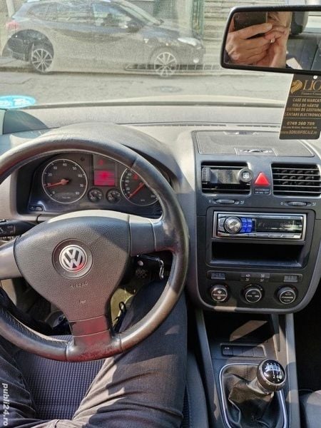 Second-hand VW Jetta 125 CP (91 kW) 2006 Berlinǎ