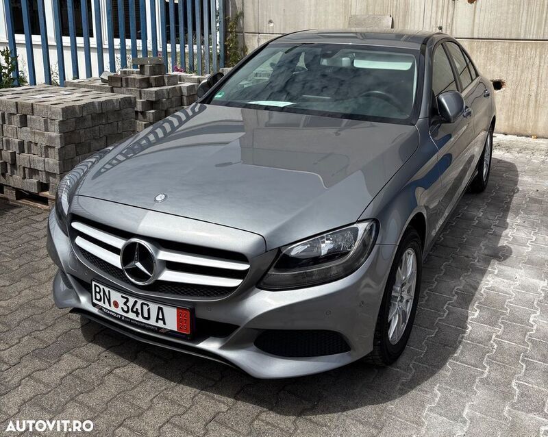 Gri Utilizat 2015 Mercedes C180 Berlinǎ | 17.900 EUR (Preț OK) - Imagine 1/4
