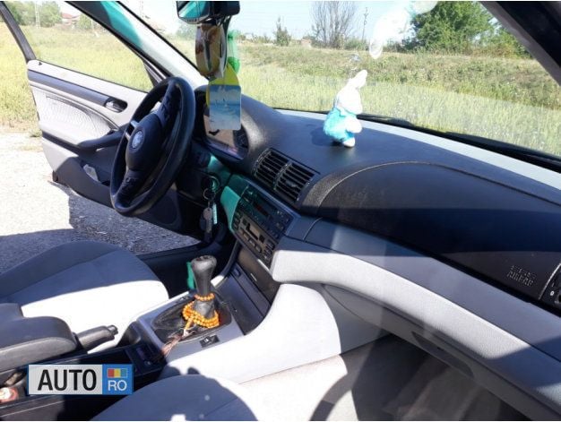 Second-hand BMW 320 136 CP (100 kW) 2001 Negru Break