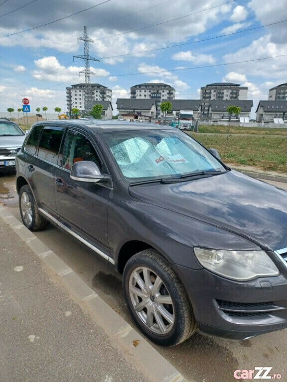 Gri Utilizat 2007 VW Touareg SUV | 6.999 EUR (Preț bun) - Imagine 1/4