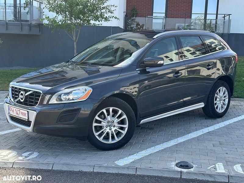 Culoarealbastru Utilizat 2011 Volvo XC60 Summum SUV | 10.750 EUR (Puțin scump) - Imagine 1/4