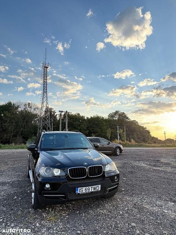 Culoarenegru Utilizat 2007 BMW X5 Comfort Edition SUV | 11.700 EUR (Scump) - Imagine 1/4