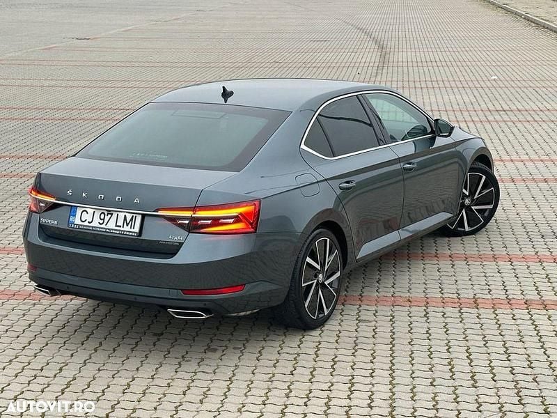 Second-hand Skoda Superb SportLine 272 CP (200 kW) 2020 Culoarealte culori Berlinǎ