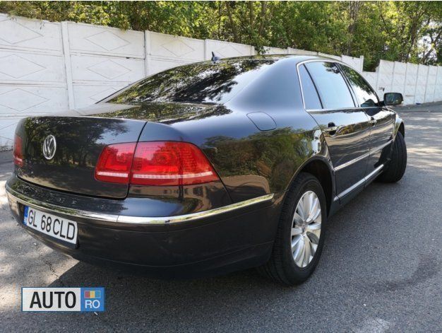 Second-hand VW Phaeton 240 CP (176 kW) 2012 Maro Berlinǎ