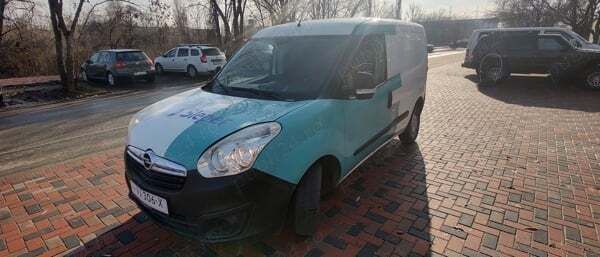 Utilizat 2015 Opel Combo Monovolum | 4.800 EUR (Preț OK) - Imagine 1/4