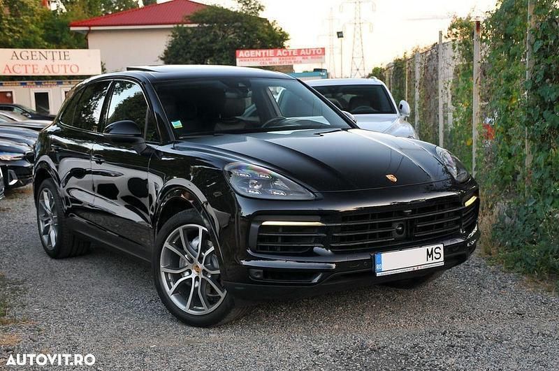 Negru Utilizat 2019 Porsche Cayenne SUV | 40.970 EUR - Imagine 1/4