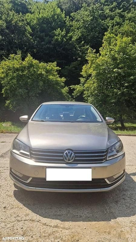 Maro Utilizat 2012 VW Passat Berlinǎ | 6.990 EUR (Preț OK) - Imagine 1/4