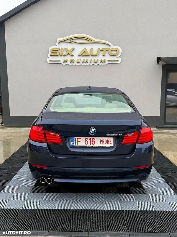 Second-hand BMW 525 204 CP (150 kW) 2011 Culoarealbastru Berlinǎ