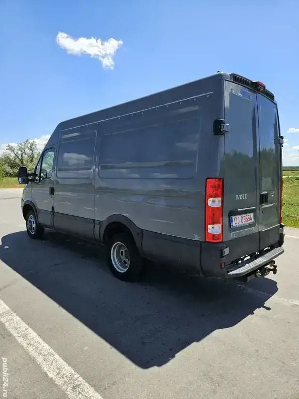 Utilizat 2010 Iveco Daily | 10.999 EUR (Preț OK) - Imagine 1/4