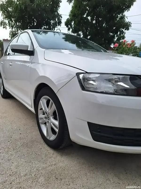 Utilizat 2017 Skoda Rapid Hatchback | 6.200 EUR (Preț OK) - Imagine 1/4