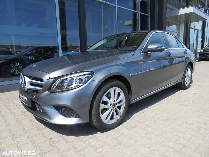 Culoaregri Utilizat 2019 Mercedes C220 Berlinǎ | 26.900 EUR (Preț OK) - Imagine 1/4