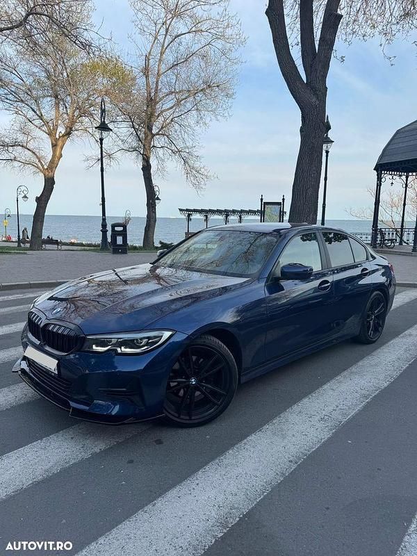 Second-hand BMW 320 Advantage 184 CP (135 kW) 2019 Culoarealbastru Berlinǎ