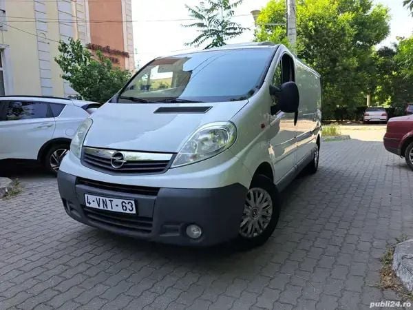 Utilizat 2011 Opel Vivaro Van | 4.890 EUR (Super Preț) - Imagine 1/4