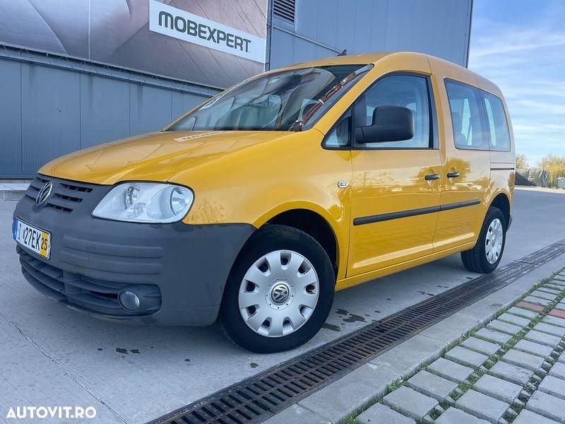 Culoaregalbeuriu Utilizat 2009 VW Caddy Family Monovolum | 4.750 EUR (Preț OK) - Imagine 1/4
