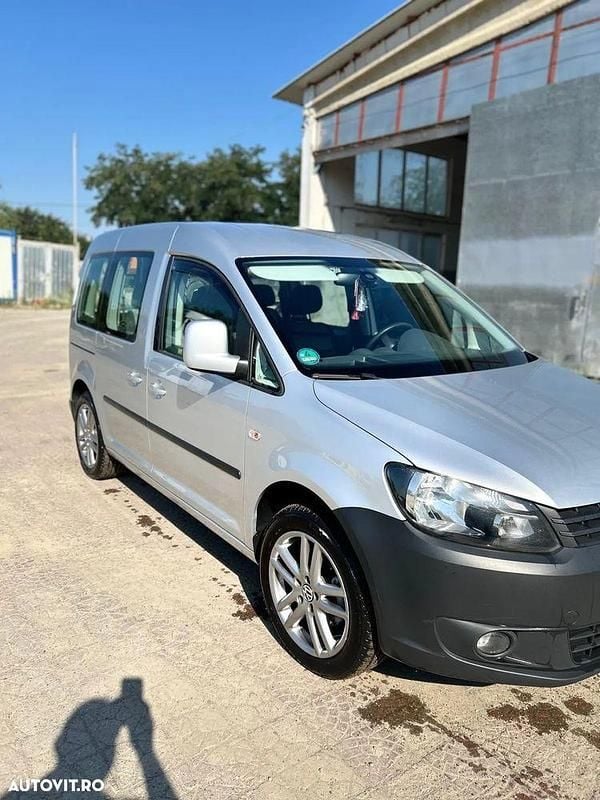 Second-hand VW Caddy 105 CP (77 kW) 2011 Culoaregri Monovolum