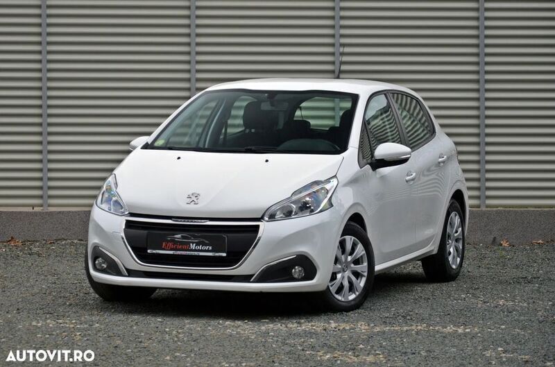Alb Utilizat 2019 Peugeot 208 Active Hatchback | 7.616 EUR (Preț OK) - Imagine 1/4
