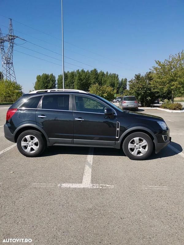 Negru Utilizat 2012 Opel Antara Cosmo SUV | 6.600 EUR (Preț OK) - Imagine 1/4