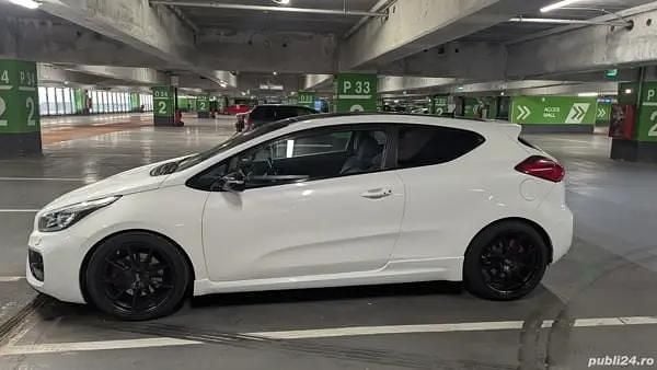 Second-hand Kia Ceed GT First Edition 204 CP (150 kW) 2014 Alb Hatchback