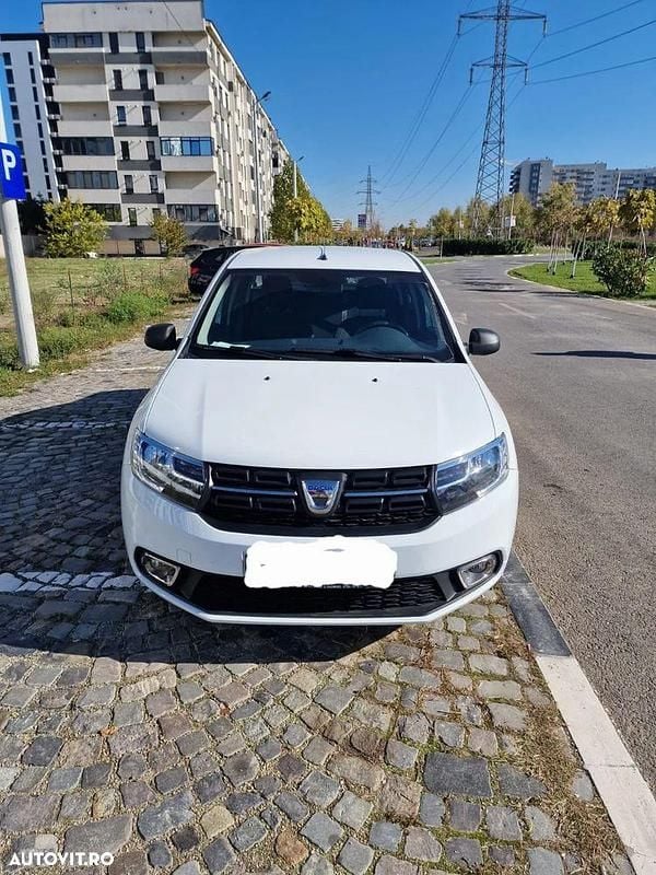Culoarealb Utilizat 2019 Dacia Logan Berlinǎ | 5.199 EUR (Super Preț) - Imagine 1/4