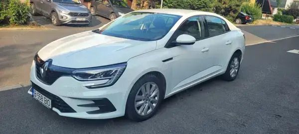 Alb Utilizat 2022 Renault Mégane IV Life Berlinǎ | 13.900 EUR (Preț OK) - Imagine 1/4