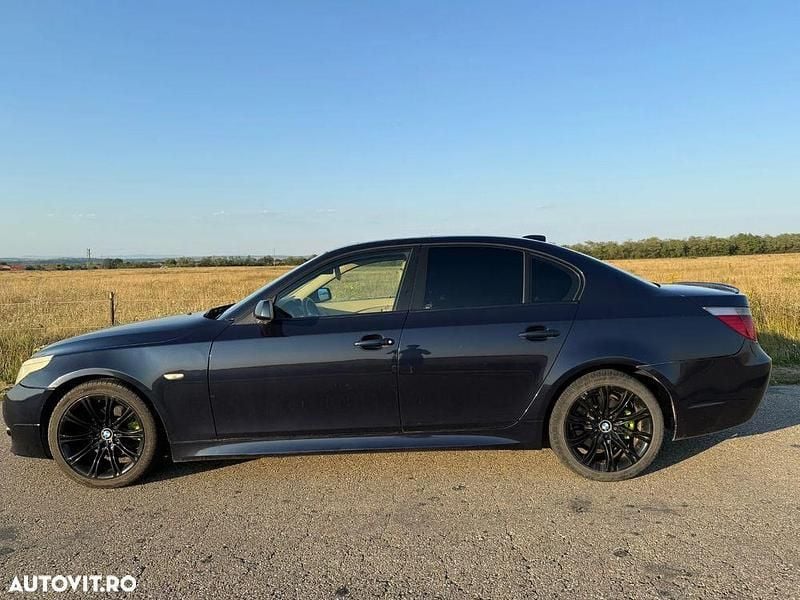 Culoarealbastru Utilizat 2004 BMW 525 Break | 6.000 EUR (Scump) - Imagine 1/4