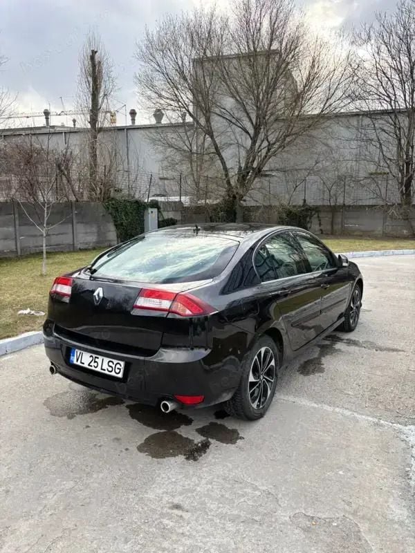 Second-hand Renault Laguna III Bose Edition 130 CP (95 kW) 2015 Berlinǎ