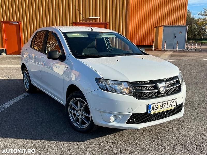 Culoarealb Utilizat 2014 Dacia Logan Lauréate Berlinǎ | 3.750 EUR (Preț bun) - Imagine 1/4