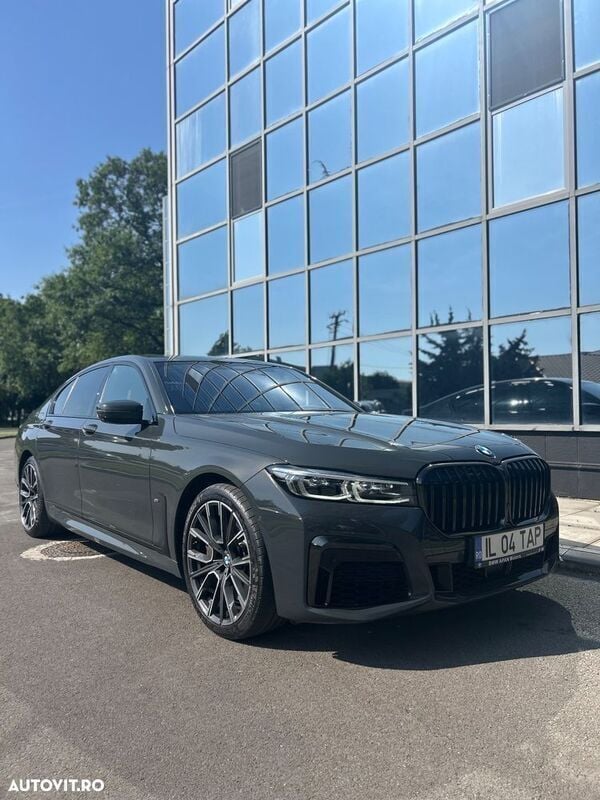 Gri Utilizat 2019 BMW 750 Berlinǎ | 55.898 EUR - Imagine 1/4