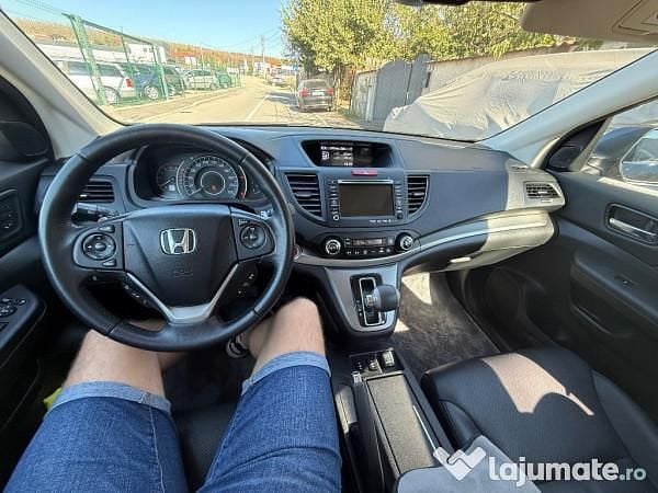 Gri Utilizat 2014 Honda CR-V Executive SUV | 15.000 EUR (Preț bun) - Imagine 1/4