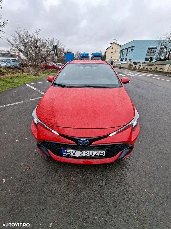 Second-hand Toyota Corolla 122 CP (89 kW) 2023 Culoarerosu Break