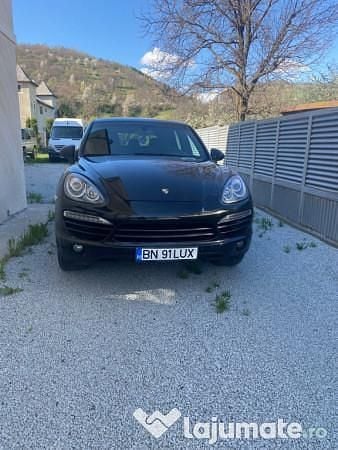 Utilizat 2011 Porsche Cayenne SUV | 14.000 EUR (Preț OK) - Imagine 1/4