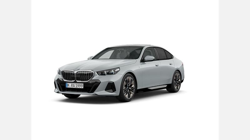 Brooklyn grey metallic metalizat Utilizat 2024 BMW 520 Comfort Edition Berlinǎ | 60.476 EUR (Scump) - Imagine 1/4