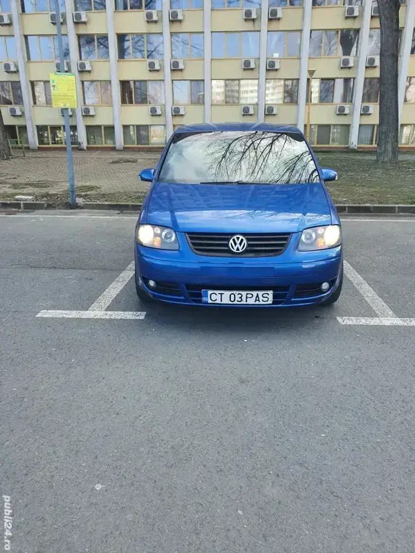 Utilizat 2003 VW Touran Monovolum | 2.850 EUR (Scump) - Imagine 1/4